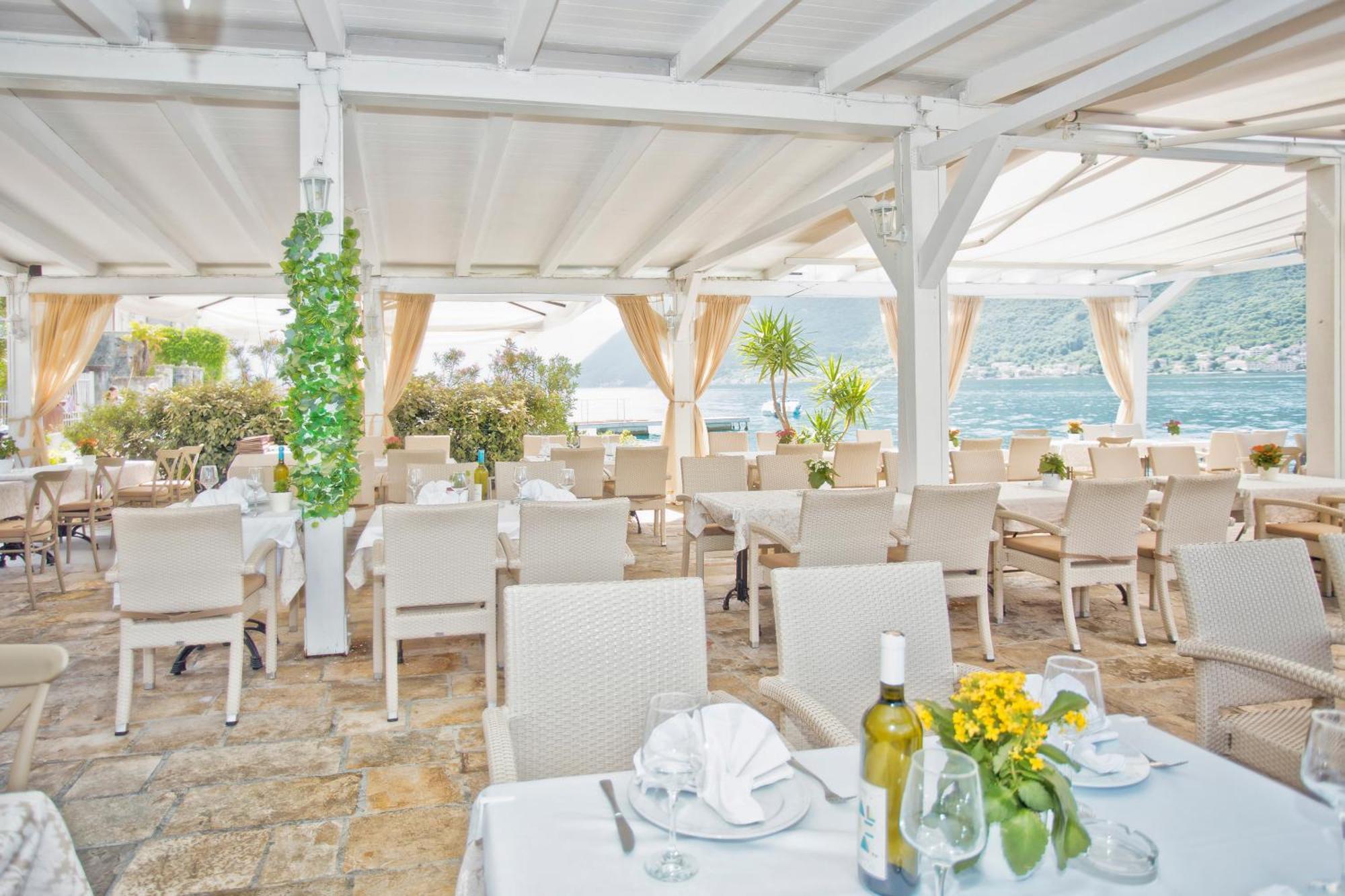Hotel Admiral Perast Exterior photo